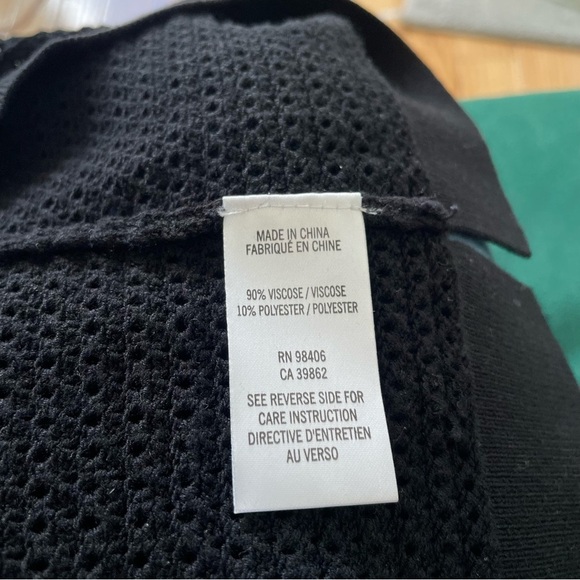 Theory Aronalee Prosecco Black Short-Sleeve Mesh Knit Button Polo Shirt EUC Sz S - Picture 7 of 9